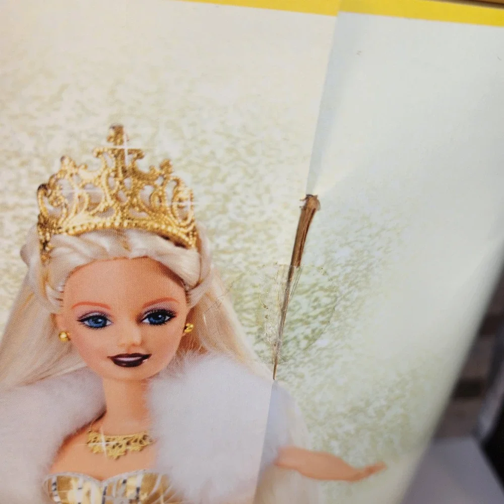 Mattel Celebration Barbie Doll Special 2000 Edition Gold Gown with Ornament